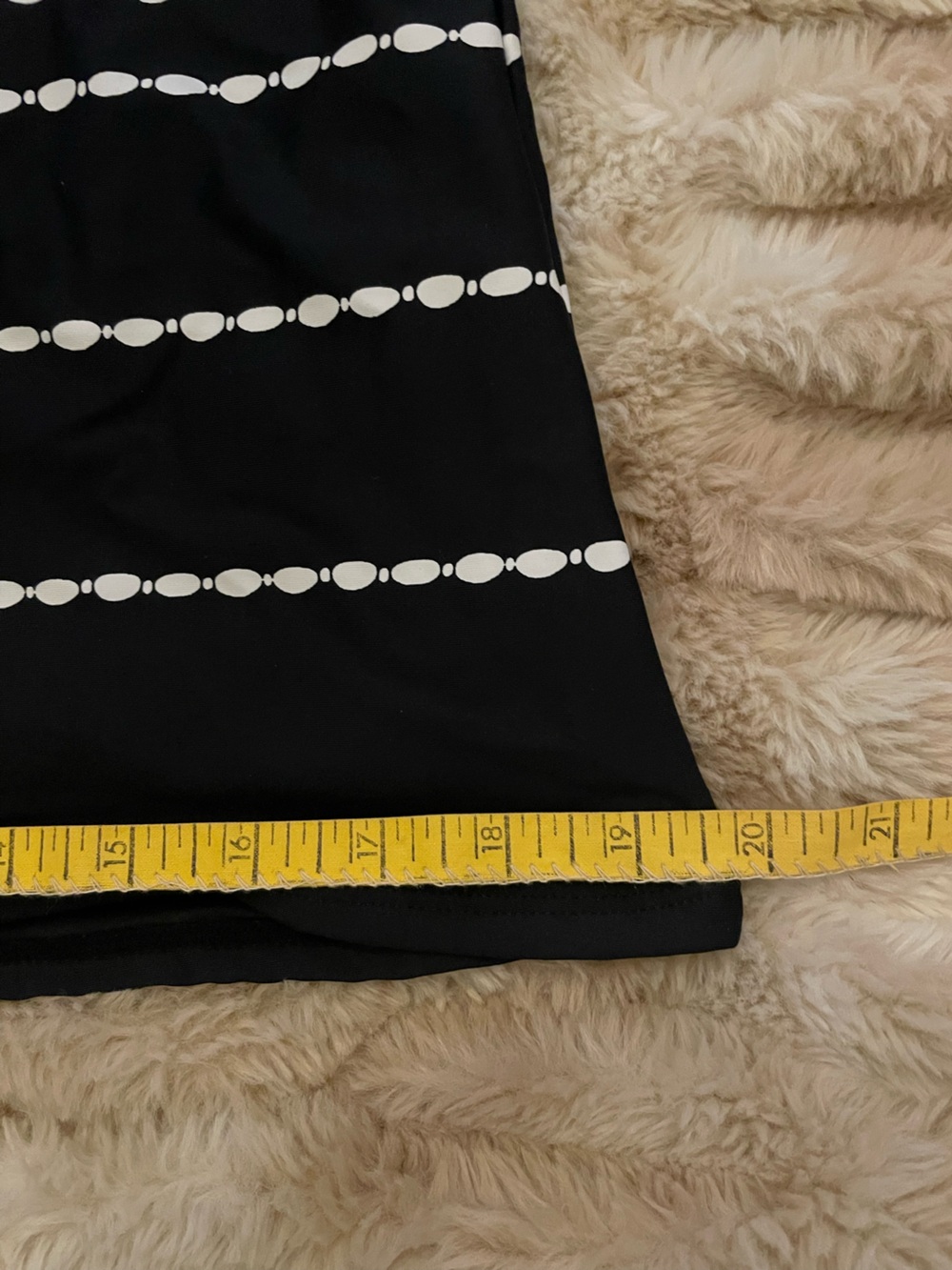 La Blanca City Lights Tankini Swimsuit Top in Black and White Size 16 Like New! - Picture 13 of 14